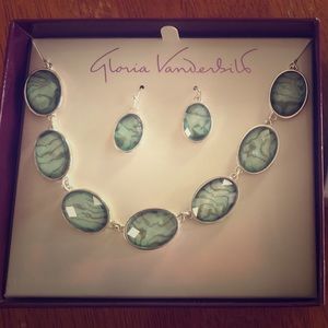 Turquoise / Light Green Earring and Necklace Set